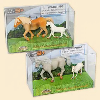 подарки: книги, магнитики, поделки